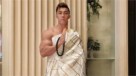 曾演博恩MV走紅！猛男郭書廷「1條內褲演出」被檢舉遭偵訊6小時他怒噴警方