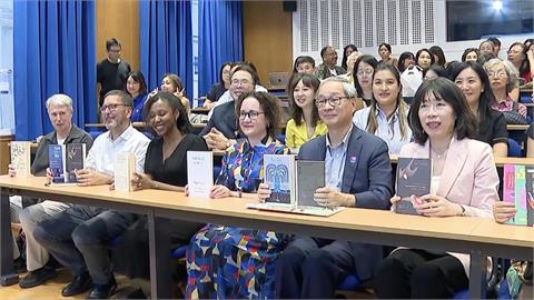 李遠訪英推台灣文學 倫敦國王學院教授秒變追星