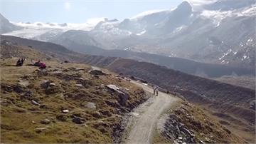 瑞士山地自行車賽 征服阿爾卑斯山壯闊美景