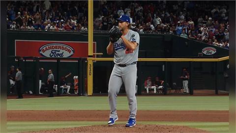 MLB(影)／道奇牛棚可笑可笑啊！逼著書僮柯蕭第9局登板擔任後援