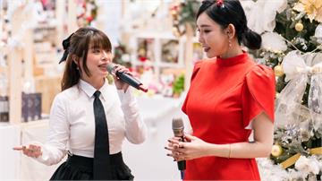 「超甜歌姬」林吟蔚擔任一日店長 上百粉絲圍觀「魅力爆棚」嗨過聖誕