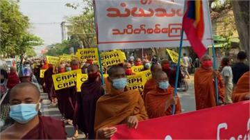 緬甸示威傳1女中彈亡 軍政府開除駐聯大使