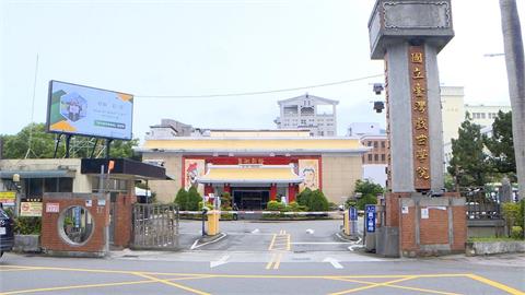 快新聞／台灣戲曲學院食物中毒增至46人　北市衛生局勒令供餐廠商停業