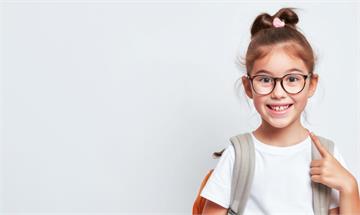 孩子視力紅字先別慌！了解「真假近視」區別　掌握「5關鍵」逆轉假性近視！
