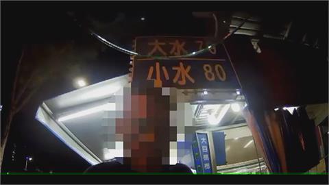 通緝犯騎車不穩遭攔查　上銬前竟要求先買菸