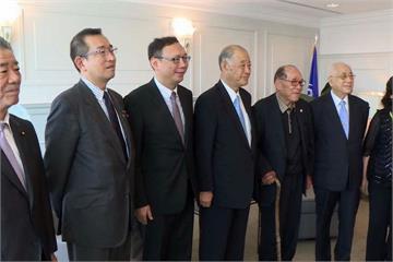 日前防長訪民視 挺台灣公投決定自己方向