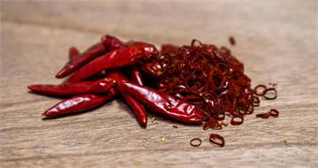 吃辣椒狂冒汗不只過癮！　醫：身體代謝被打開