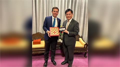 快新聞／中國擾台海引憂！義大利議員卡塔紐聲援台灣、反對中國軍事施壓