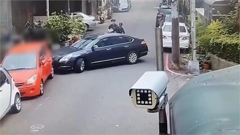 持毒拒檢狂逃撞進社區　桃園警破窗逮2人