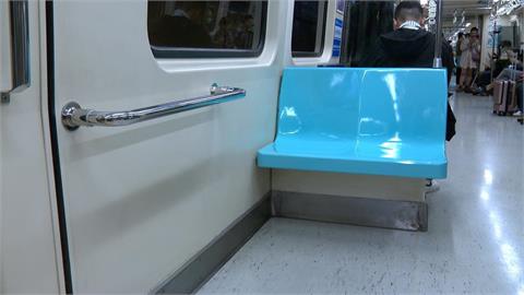 北捷車廂爆衝突！四寶媽「打手心管教小孩」遭陌生男子K頭　他嗆：我就是要管