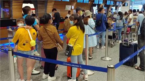 解封首日迎百名泰國旅客　月底前還有230團來台觀光