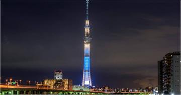 東京晴空塔電梯急墜！20人受困5.5小時獲救　上千人滯留展望台