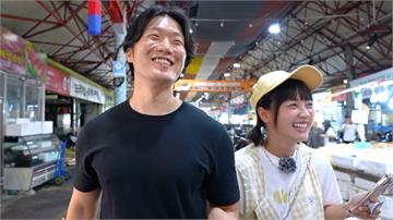 籃籃甜會「韓國男」愛意藏不住！ 二人「勾手逛街」畫面全被拍