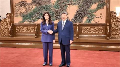 國共兩黨領導人睽違十年會面　鄭麗文：我是晴天娃娃我不怕
