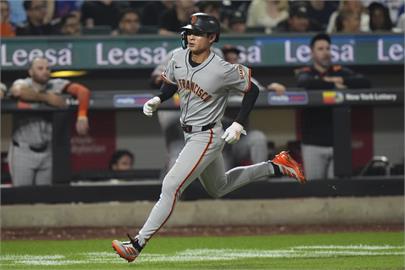 MLB(影)／風之孫打瘋了！李政厚締造「生涯首度4支4」助巨人12比4踏平大都會