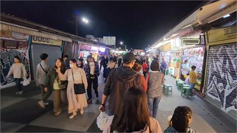 台灣隊奪冠！ 花蓮東大門夜市推8折　攤商沒賺錢自創打折招數