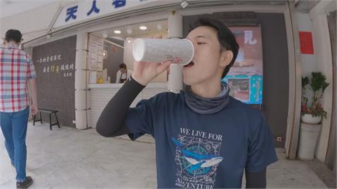 在台灣喝手搖實現愛情？歐巴選購「月老」望脫單