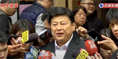 花蓮宿舍遭搜索追金流！傅崐萁「急喊這句」下秒踉蹌滑倒…網驚：老天在看