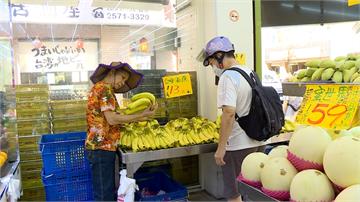 香蕉供過於求價格大崩盤　產地價每公斤最低掉至２元　農曆七月民眾不拜蕉買氣低　蕉農欲哭無淚