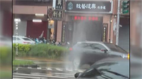 南部強降雨不斷! 高雄桃源土石崩落 週一下午停班課
