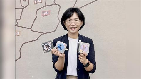 「水獺媽媽」限定小物開箱！蘇巧慧號召市民尋寶　連小英都愛不釋手
