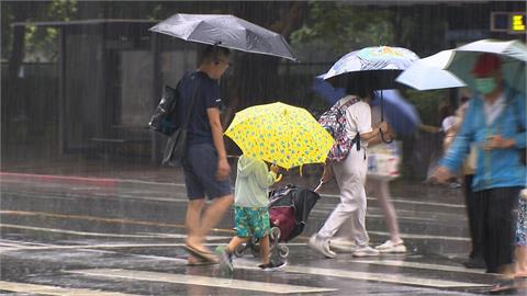 風神共伴發威！　北部雨彈狂炸　　6縣市大.豪雨特報　大雨至少下一週
