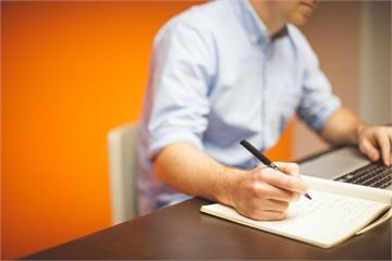 網熱議「打工族賺比月薪族多？」　專家1句話突破盲點