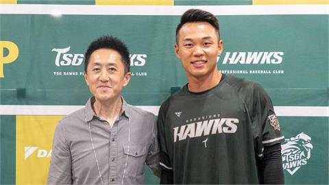 中職(影)／柏融大王的「日本爸爸」來了！大雨攪局艾速特因暫停發怒！台鋼、統一言和