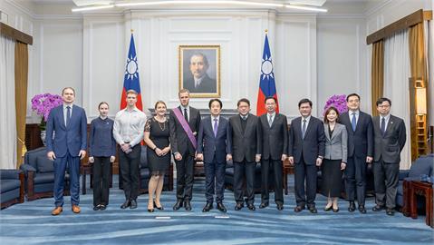 快新聞／為台立豐碩合作成果　賴清德贈勳立陶宛前外長藍柏吉斯：堅定與台灣站一起