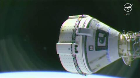波音星際飛機首次載人飛行任務　成功與國際太空站完成對接