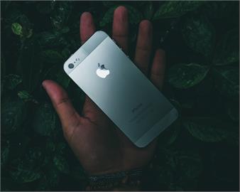 iPhone最猛「不是6s」？果粉大推「賈伯斯遺作」：它最經典！