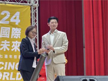 不計成本做好保健產品！營養師江欣樺獲頒弘光科技大學「傑出校友」