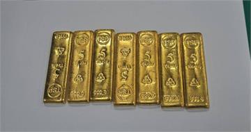 苗栗驚現「黃金花台」500萬金條+16萬現金神秘丟公園　引市民熱議