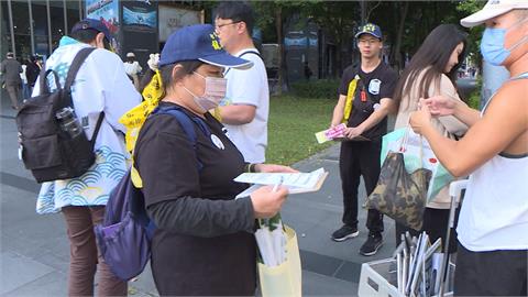 「南罷天志工團」發送罷韓黃絲帶　鼓勵台中人站出來