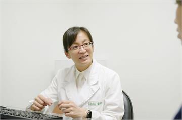 開瓶蓋、轉門把都吃力…   小心！「這病」愛找停經後女性