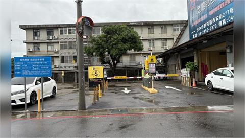 停車場都市傳說是真的！她拿「神祕小白單」一掃直接變0元…網揭暖心真相