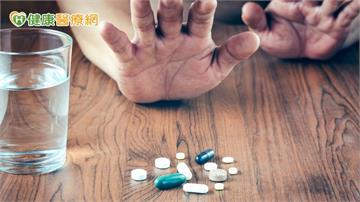 「用藥常見10問」你也有嗎？醫籲：千萬別自行增減藥或停藥