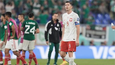 卡達世足／「世界足球先生」錯失12碼罰球！波蘭、墨西哥0：0踢和