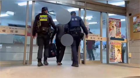 快新聞／台中50歲莽漢吃完蒸餃亮利剪　竟突刺隔壁桌男「右肩鎖骨」