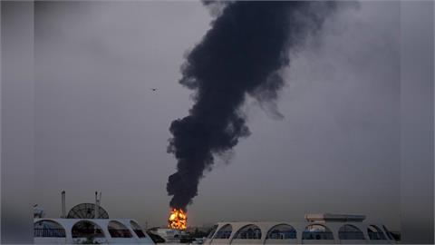 深夜遭伊朗飛彈、無人機攻擊！阿聯酋全國領空緊急關閉