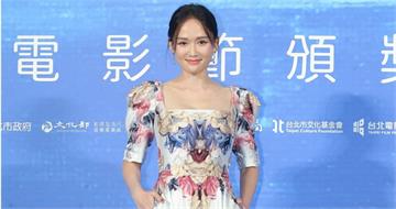 及腰長髮被一刀剪　陳喬恩傻眼：我還沒反應過來