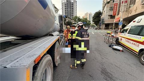 最新／新店死亡車禍！水泥預拌車擦撞機車　女騎士遭輾「臟器外露」亡