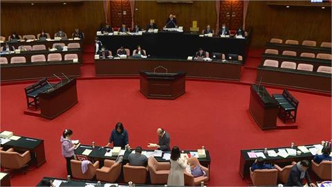 快新聞／藍白濫砍總預算將招罷免潮？　吳靜怡分析：討論度已超過基隆市長罷免案