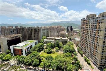 中小建商有倒閉潮？台經院：「房市沒有崩」勿道德綁架央行　中古屋跌價、預售屋還撐著