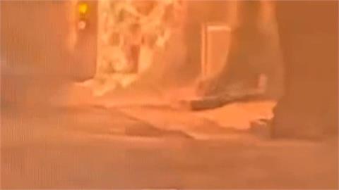 北市電動公車爆炸起火燃燒！　駕駛、乘客緊急逃生