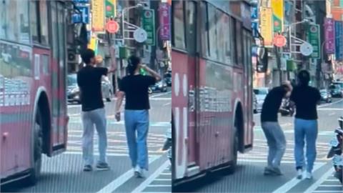 男遭公車後照鏡「巴頭」瞬間曝光！「彎腰抱頭」畫面遭瘋傳…網酸：當自己家？