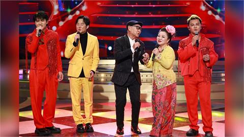 秀場主持國寶康弘、女神向娃30年沒合作！白冰冰爆料當年巡迴作秀回家身上都是現金