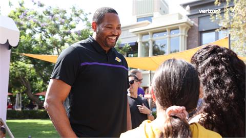 NBA(影)/史上最強綠葉球員 手上冠軍戒指竟比喬丹還要多											