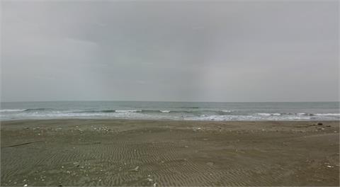 中國籍父子搭橡皮艇闖台被逮　父遭聲押子責付移民署