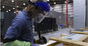 真實版聖誕老人！老闆賣公司狂發75億　540人每人領1400萬